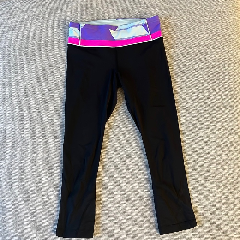 Like new! 7/8 yoga / running leggings